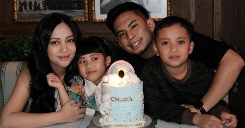 Instagram.com/rachelvennya